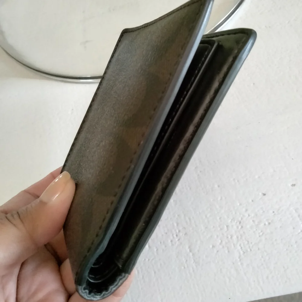 Signature men's Coach wallet - Picture 4 of 12